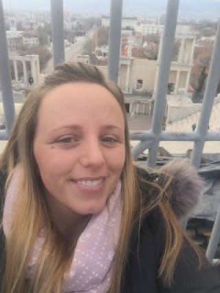 ирина  манолова