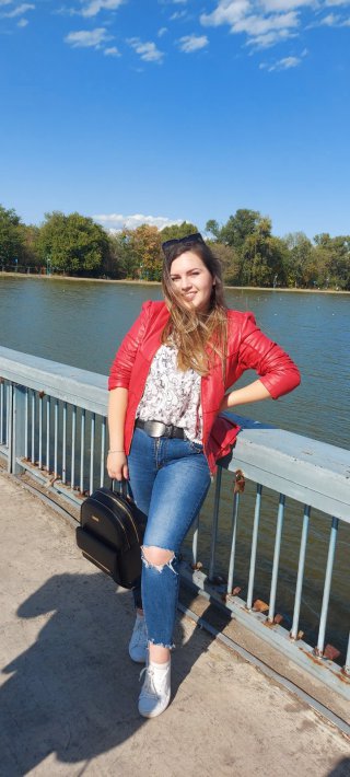 Яница Карабелева