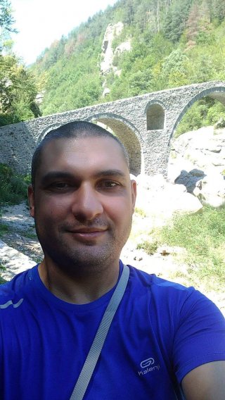 Радослав  Маринов