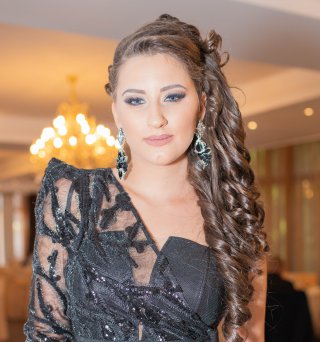 Евелина  Сухарева