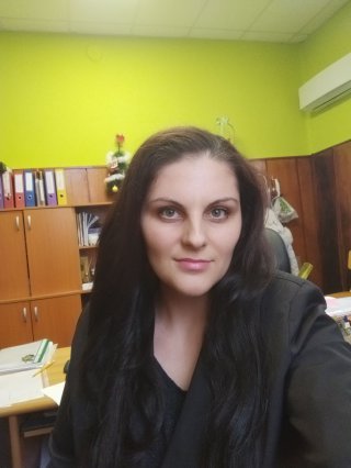 Анна Маринова