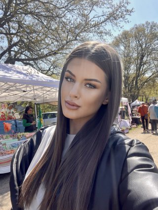 Моника Георгиева Моника Георгиева