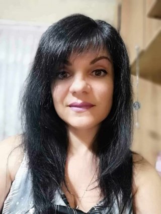 Албена Божинова