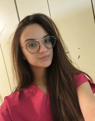 Натали Аврамова