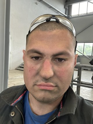 Виктор Антонов