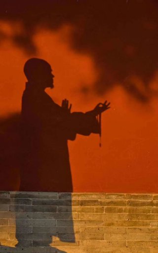 Алекс Парев