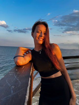 Вивиан Цветелинова