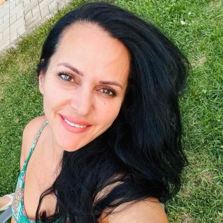 ЕМИЛИЯ  НИКОЛОВА