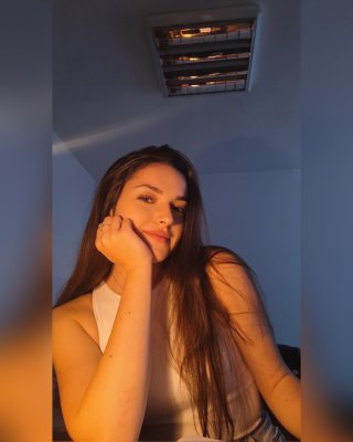 Никол Иванова