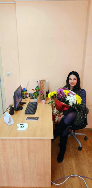 Петя Генчева Петя Генчева