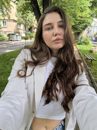 Мари Иванова