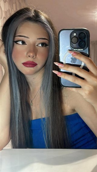 Моника Михайлова