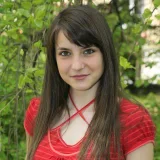 Лия Николова