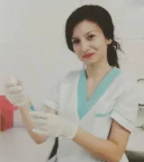 Симона Светлинова
