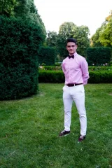 Виктор Петков