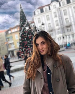 Елизабет Късаджикова