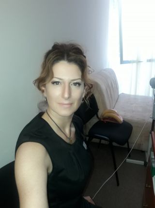 Ваня Николова