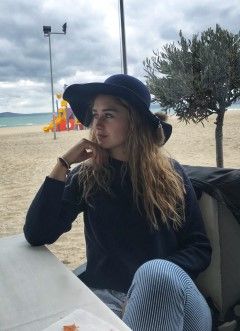 Джулия Лесева