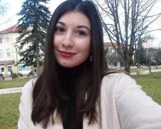 Севдалина Попова