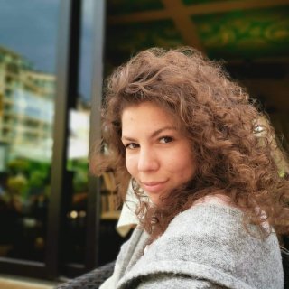 Ния Николова