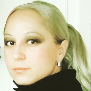 Стела Поптомова