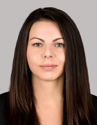 Симона Петрова