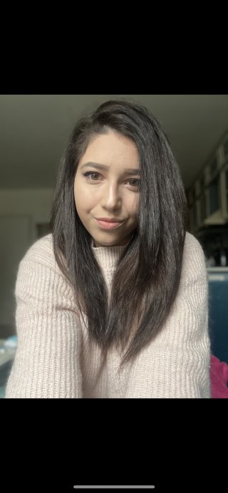 Даниела Николова