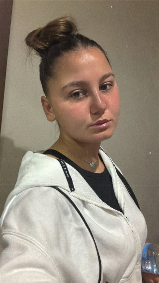 Александра Маринова