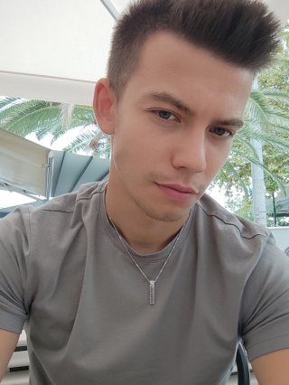 Алпер Сали